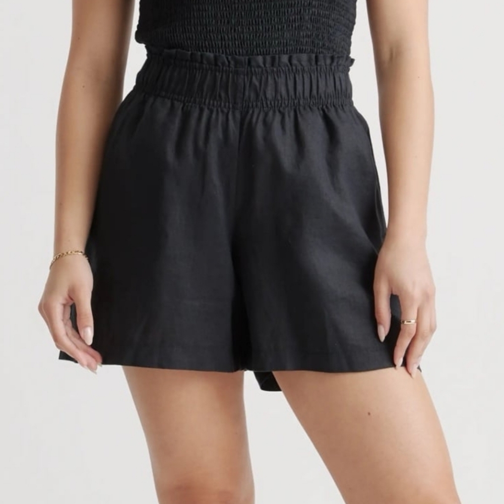 Quince linen shorts